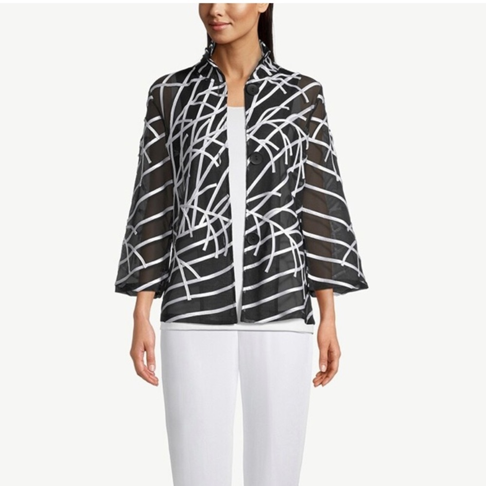 CHICO’S TRAVELERS COLLECTION Printed Strip Jacket Size 1